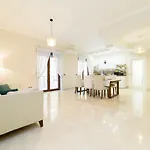 Bed & Breakfast Homeaway 4*