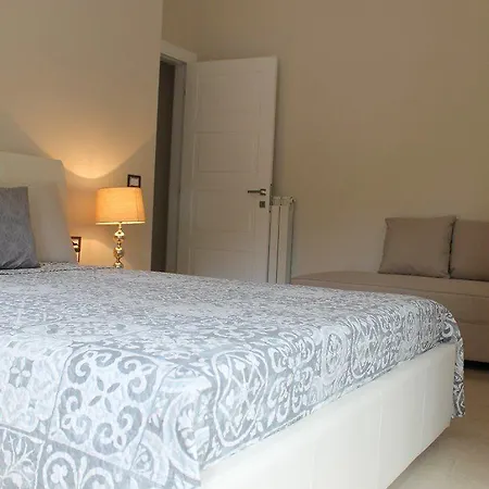 לינה וארוחת בוקר Homeaway 4*