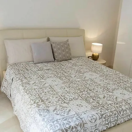 Homeaway לינה וארוחת בוקר 4*